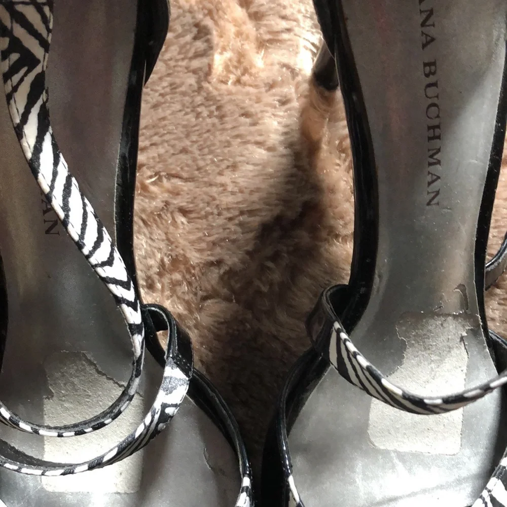 2 for $15. Dana Bachman size 9 - Picture 6 of 7